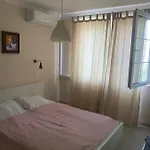 Apartmán 2-bedroom 300m To The *