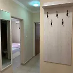 Apartmán 2-bedroom 300m To The