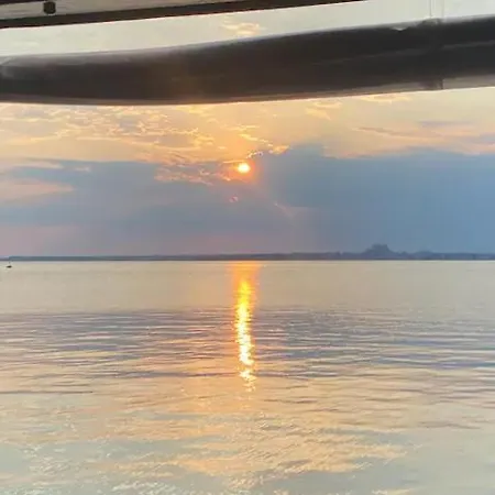 2-bedroom 300m To The Apartamento Pomorie