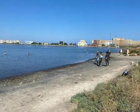 2-bedroom 300m To The Pomorie