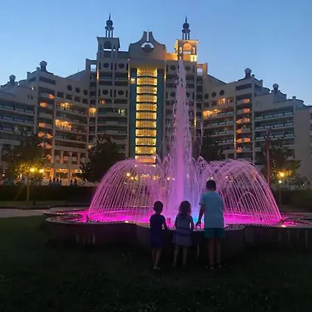 2-bedroom 300m To The Apartamento