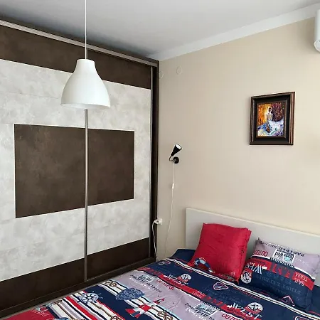 2-bedroom 300m To The Apartamento *