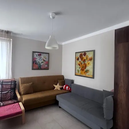 Apartamento 2-bedroom 300m To The