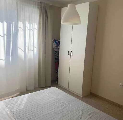 2-bedroom 300m To The Поморие