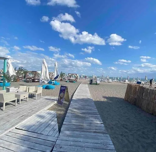 2-bedroom 300m To The