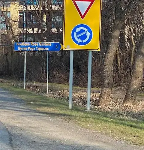 Апартамент 2-bedroom 300m To The