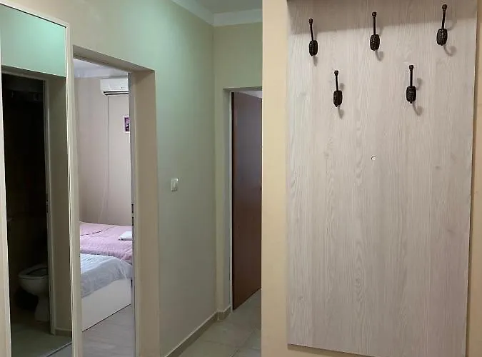 Апартамент 2-bedroom 300m To The